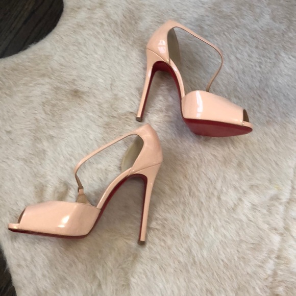 Christian Louboutin Catchy Two Red Sole Pumps - Picture 3 of 5